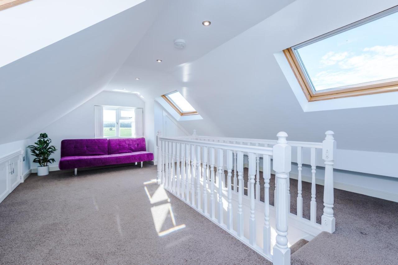 "Woodlands" By Greenstay Serviced Accommodation - Luxury 3 Bed Cottage In North Wales With Stunning Countryside Views & Parking - Close To Glan Clwyd Hospital - The Perfect Choice For Contractors, Business Travellers, Families And Groups Bodelwyddan Exterior foto